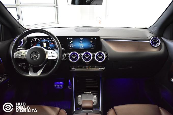 MERCEDES-BENZ GLA 200 d Automatic 4Matic Premium